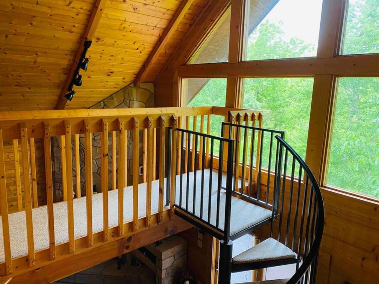 Romantic, Honeymoon Cabin In The Smokies! Gatlinburg Kültér fotó