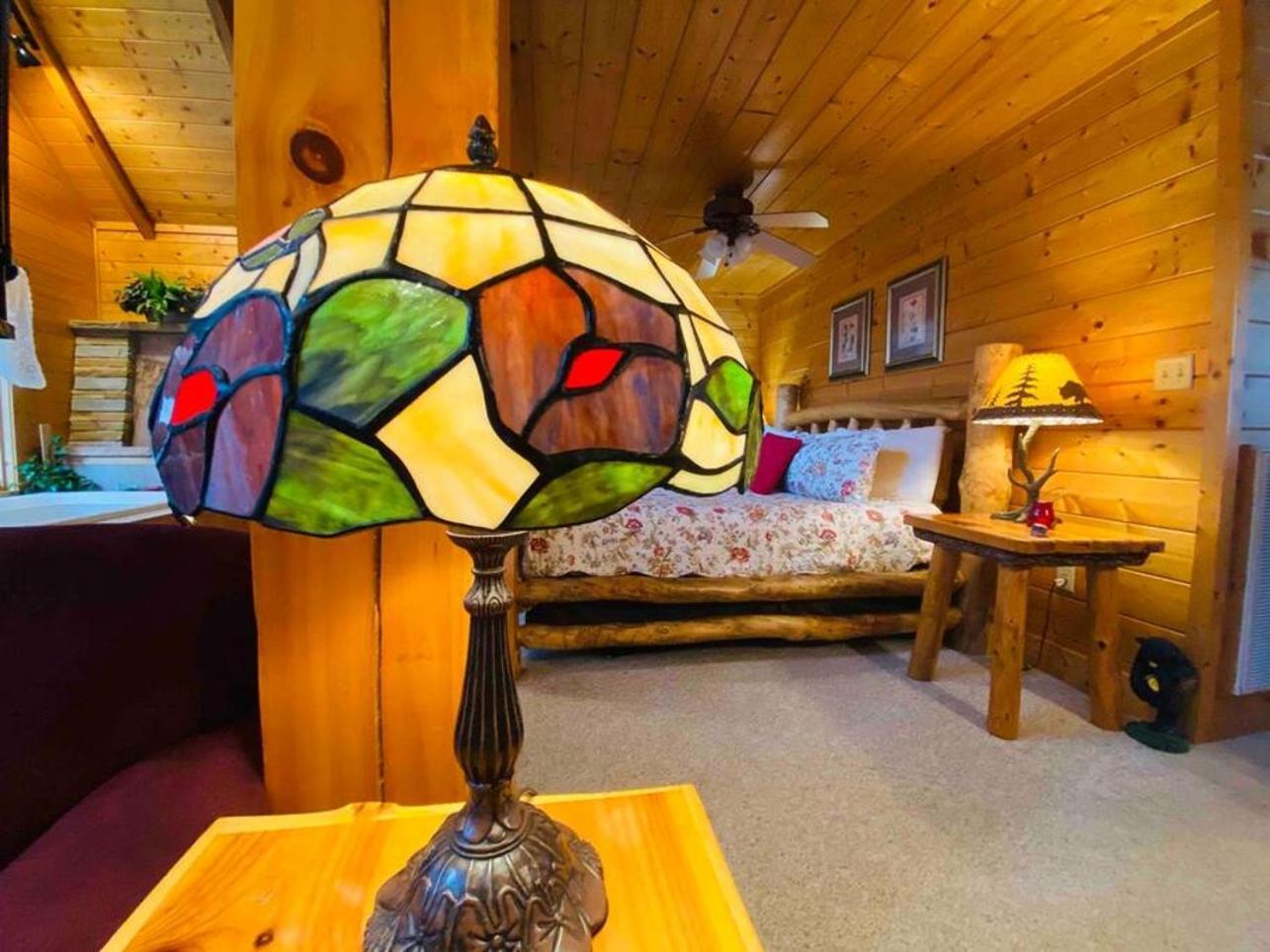 Romantic, Honeymoon Cabin In The Smokies! Gatlinburg Kültér fotó